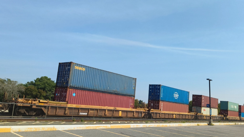 DTTX 729869 (Triple Well Car Altogther)